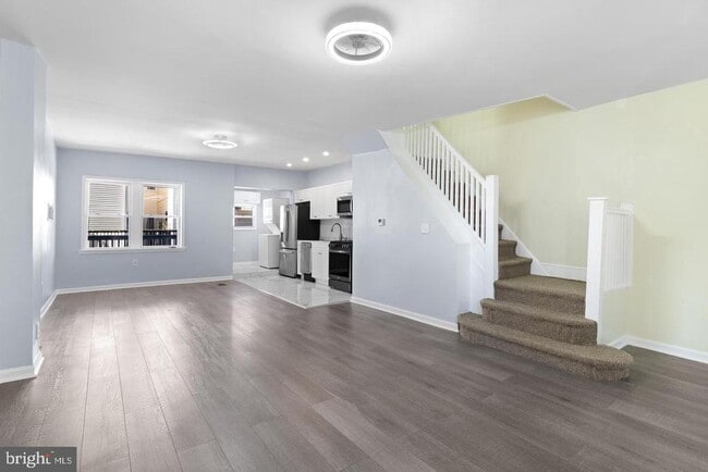 Building Photo - 617 Brinton St