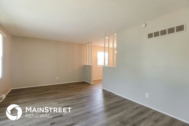 Photo - 7718 NE 54th St