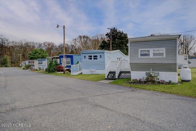 114 Cookstown New Egypt Rd