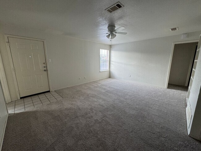 Photo - 1706 Benttree Dr Unidad # A