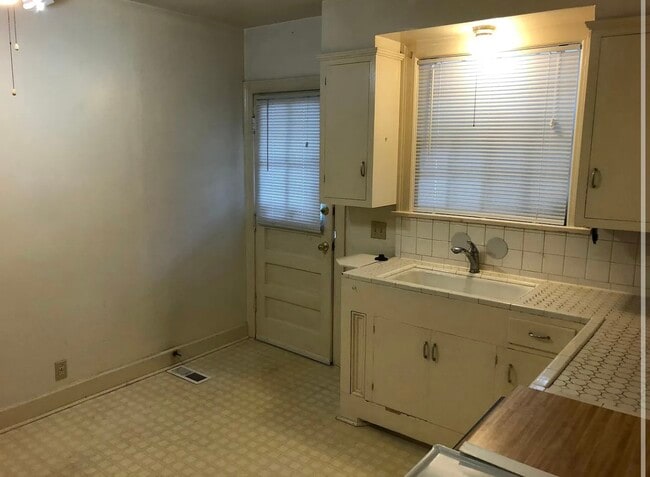 Photo - 3603 Robin Rd Unit 3603 A