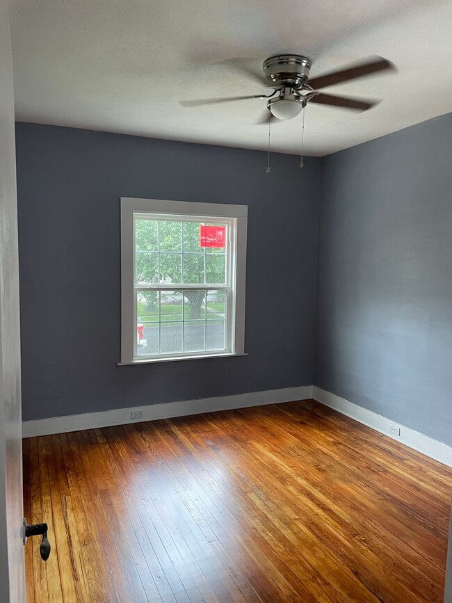 Photo - 4824 S 5th St