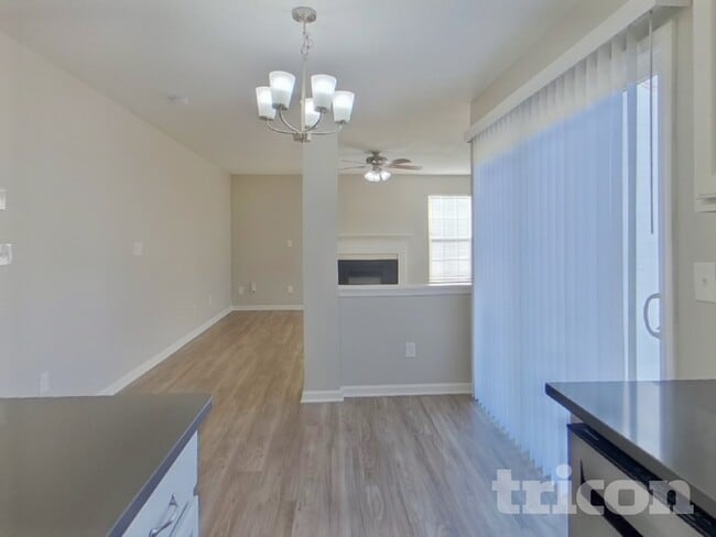 Photo - 8605 Appledale Dr