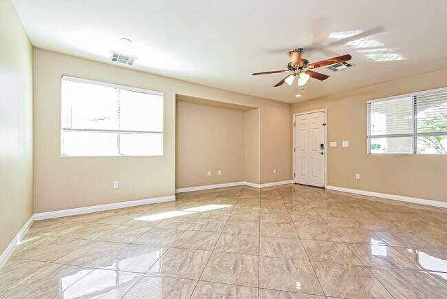 Photo - 10469 Armand Ave