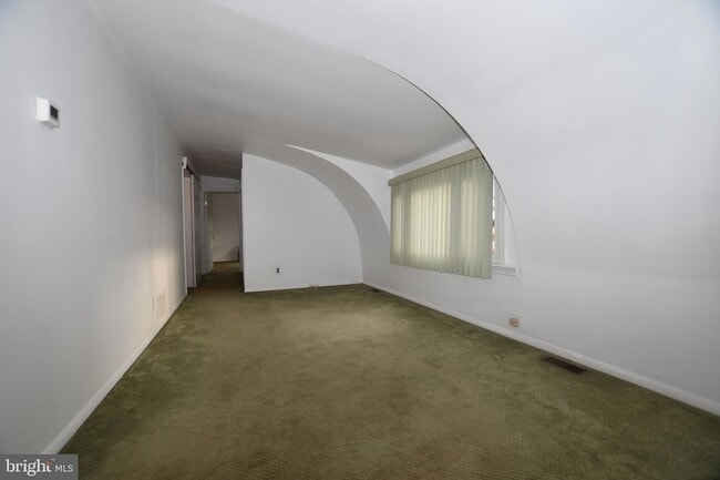 Photo - 50 Palatine Rd