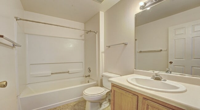 Photo - 503 Sabil Dr