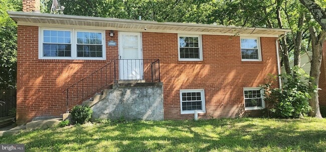 Building Photo - 4419 kentmore Dr