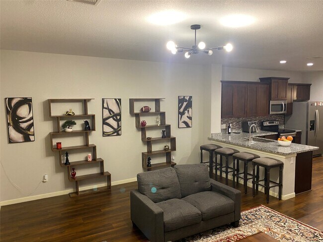 Photo - 6513 Knox St