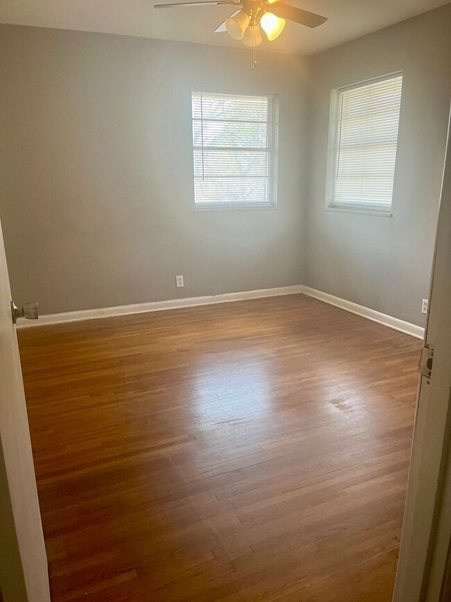 Photo - 105 42nd Pl Unit 4