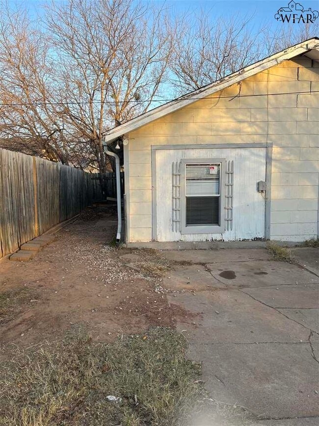 Building Photo - 2811 Cumberland Ave Rental