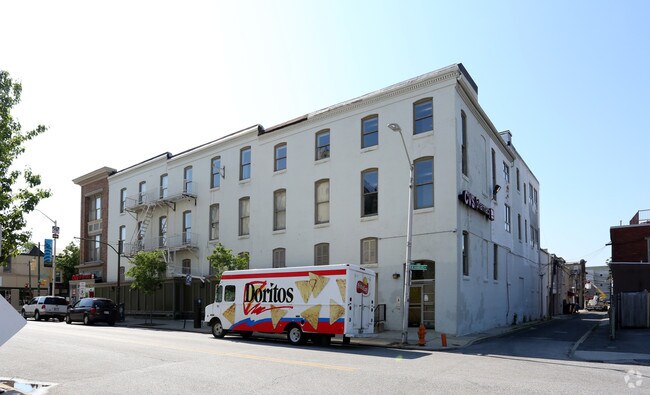 Photo - 1000 S Charles St