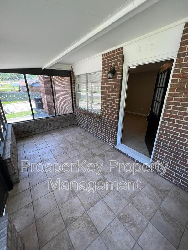 Photo - 615 Buford Dr