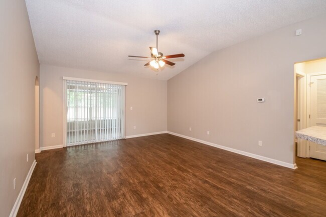 Photo - 3429 Caroline Ridge Ln E