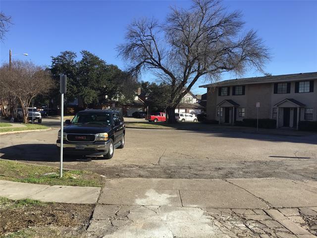 Photo - 904 Spring Valley Plaza