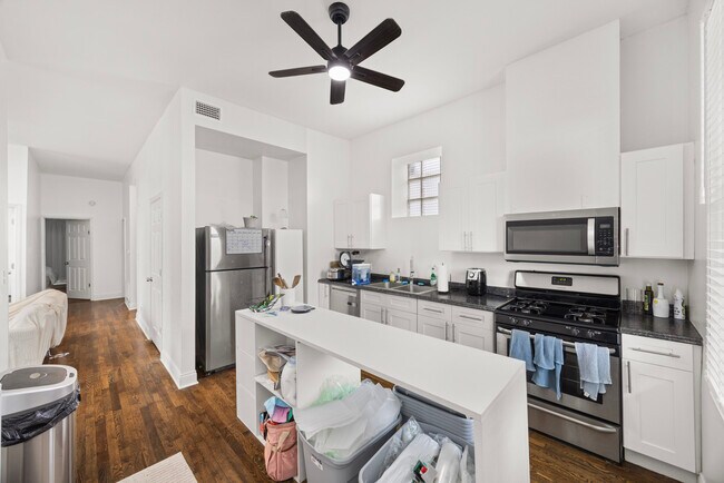 Photo - 2228 S Wood-2 Unit 2