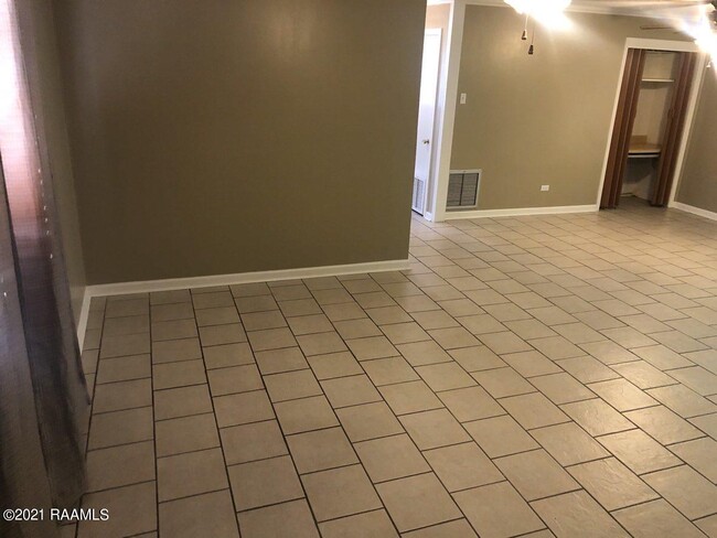 Photo - 2809 S Curtis Dr