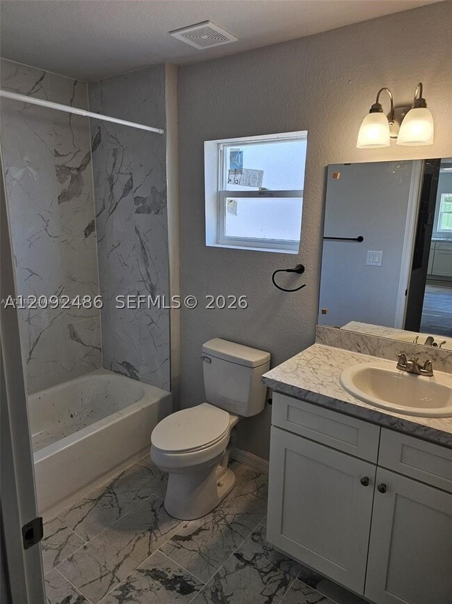 1207 Ramona Ave