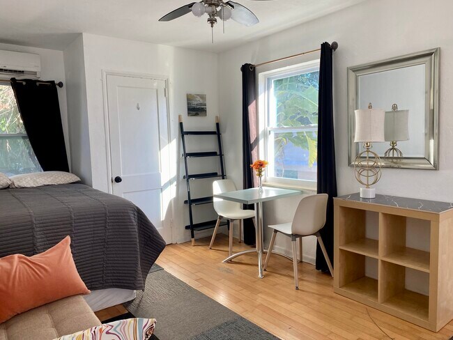 Photo - 6177 NE 5th Ave Unit 1