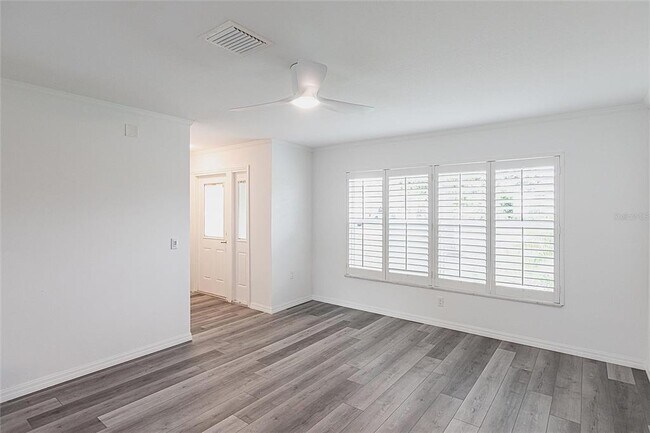 Photo - 326 W Grace St