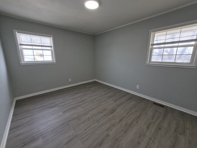 Photo - 3747 Ireland Dr