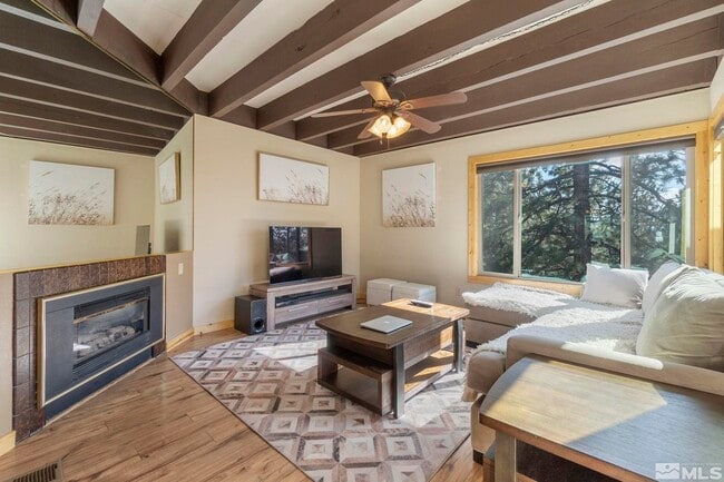 Photo - 217 Clubhouse Cir