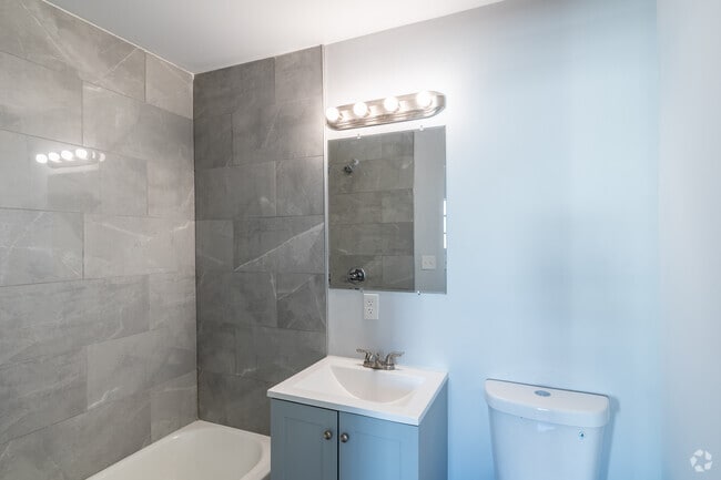 3BR, 1BA - 700SF - Bathroom - 711-719 49th St NE