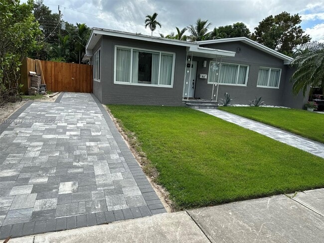 Photo - 80 NE 133rd St Unidad B