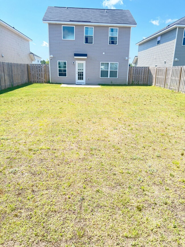 Photo - 106 Centennial Ct