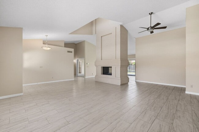 Photo - Scottsdale Ranch - Three Bedrooms and POOL!
