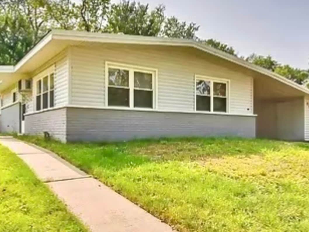 Photo - 235 Tampa St