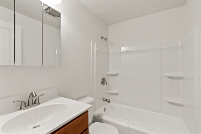 Photo - Candlewood Gardens