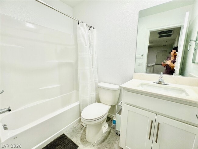 Photo - 356 Rosefinch St
