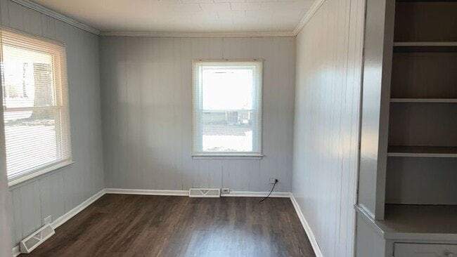 Photo - 3 Bedroom Freshly Painted House