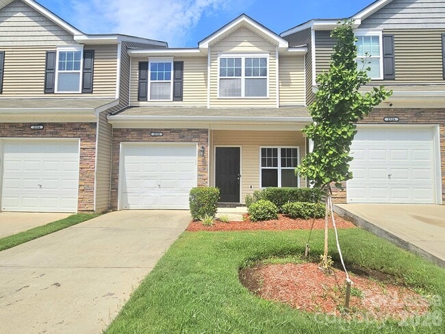 Building Photo - 2530 Madeline Meadow Dr