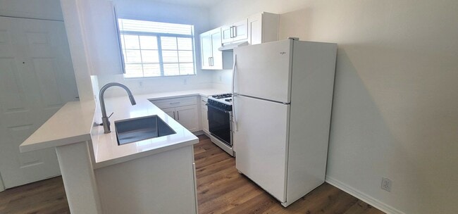 Photo - GREEN VALLEY CONDO IN  RENOVATED CONDITION