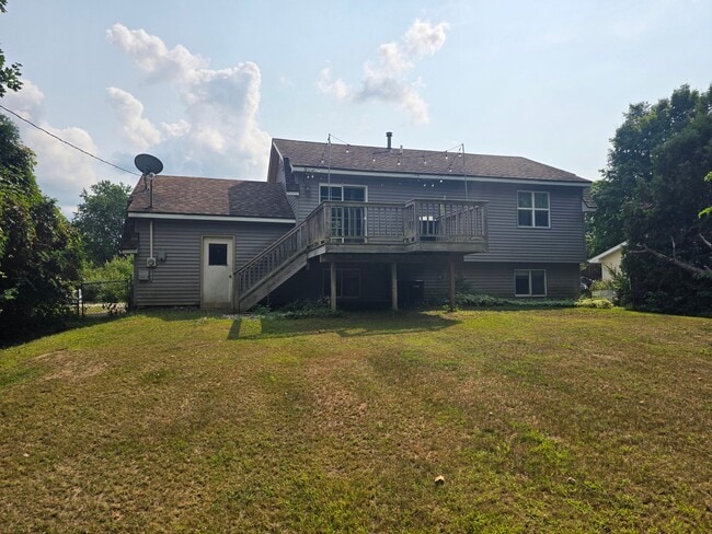 Photo - 4900 Thornapple Ln