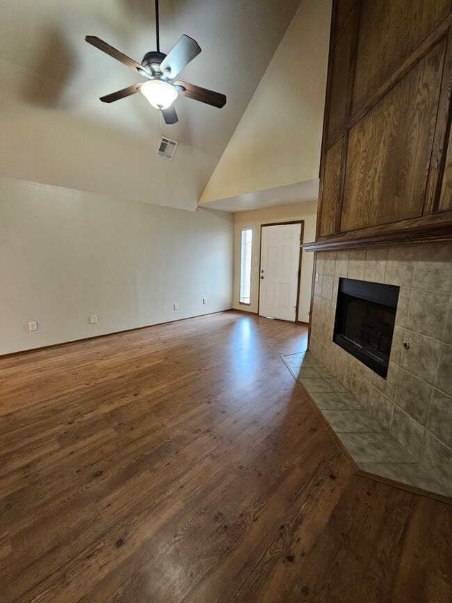 Photo - (4) Bed/(2) Bath in Moore w/ Shelter Avail NOW! Pets Negotiable!