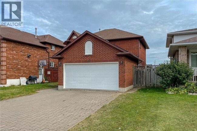 Photo - 126 HAMILTON Crescent