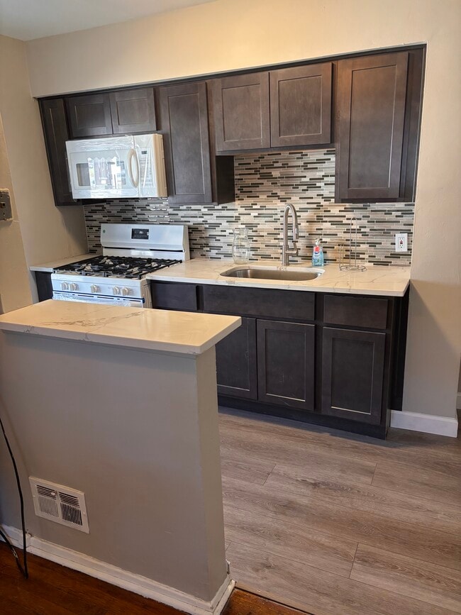 Photo - 2137 Braddish Ave