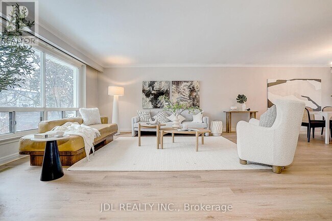 Photo - 87 Munro Blvd