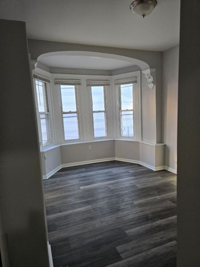 Charming bedroom - 4020 Spring Garden ST