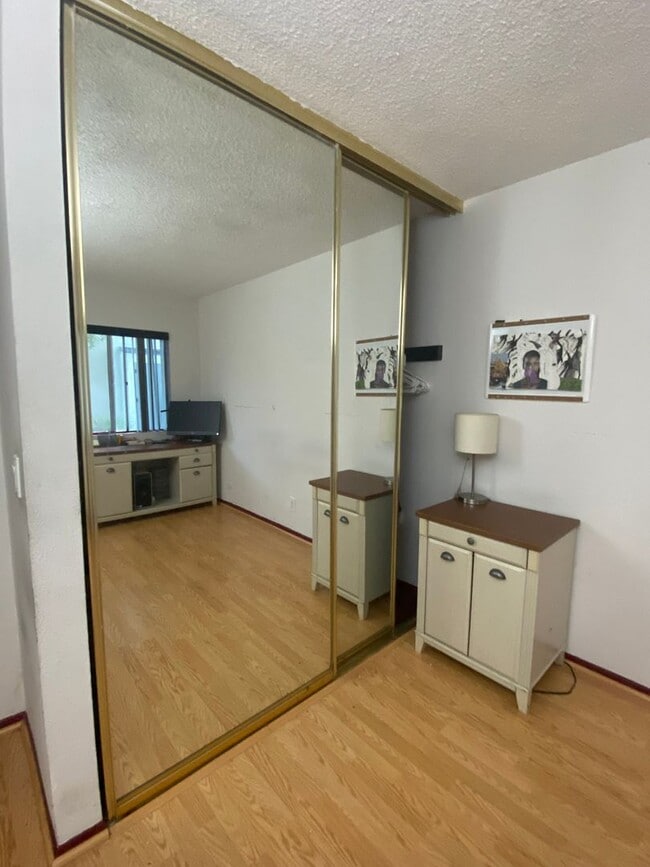 Photo - 4834 Hollow Corner Rd Unidad 302