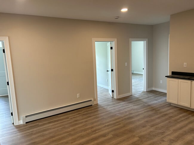 Photo - 8-10 Plymouth St Unit 2