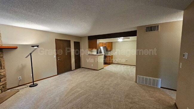 Photo - 3335 S Ammons St