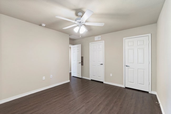 Photo - Villa Americana - Income Based