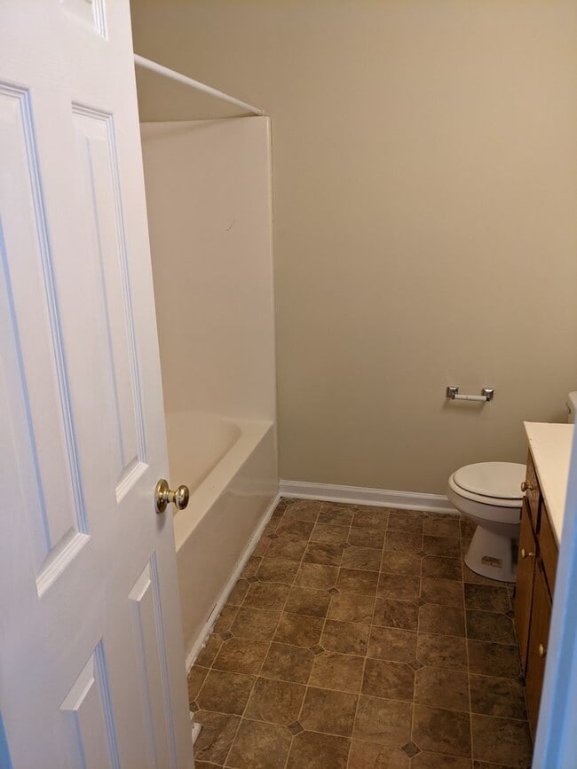 Photo - Two bedroom, 1.5 townhouse in Graham (Park... Unit D