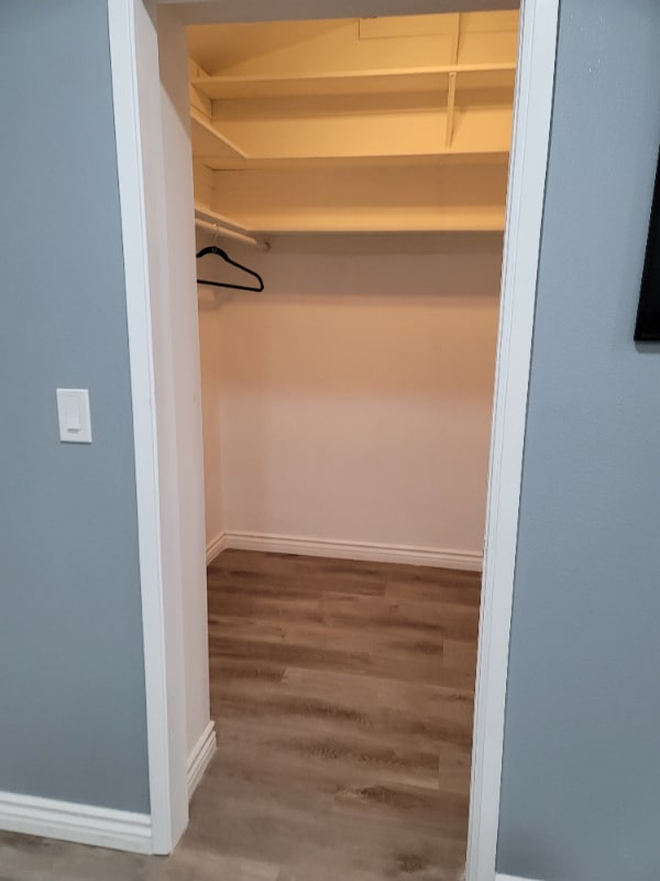 Photo - 990 Via Fedora