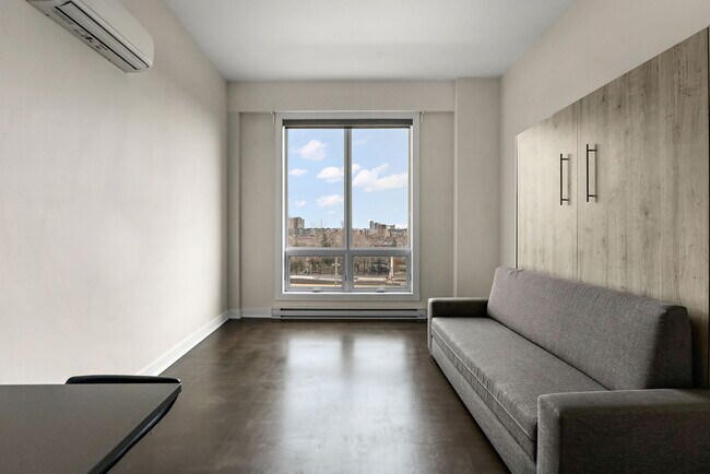 Photo - 1421 Av. Argyle