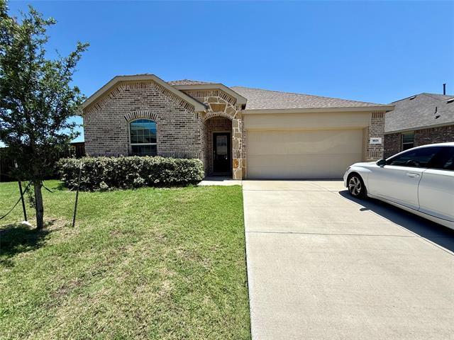Building Photo - 1601 Lake Grove Dr