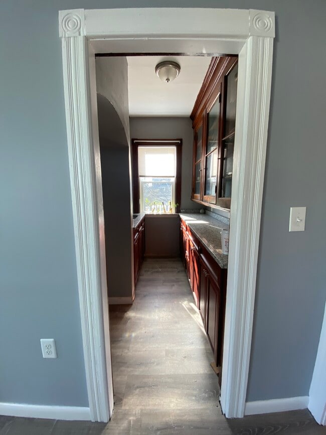 Photo - 294 Douglas Ave Unidad 2